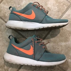 Nike Roshe Runs